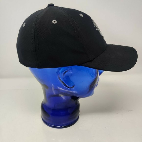 NHL Calgary Flames Size M-L Black Hat Cap Baseball Fitted 47 - Picture 5 of 9